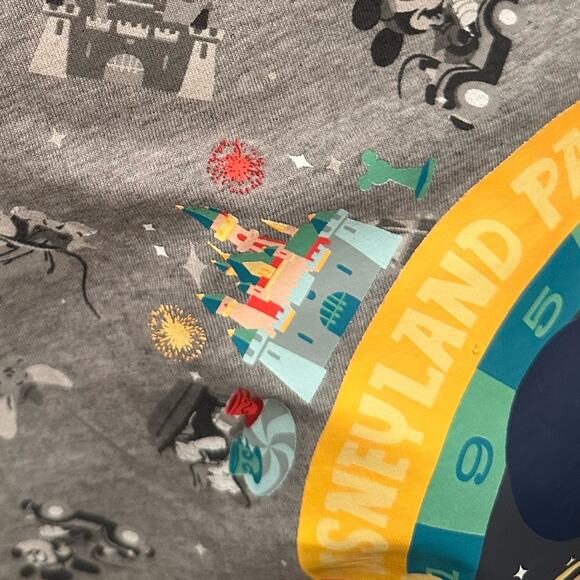 NWT Disney Parks Vintage Play Disneyland DCA tee XL - Picture 5 of 6